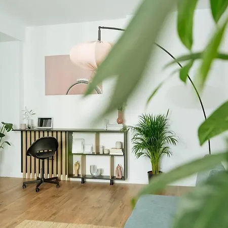 5 - New Building & Parking * Bukarest