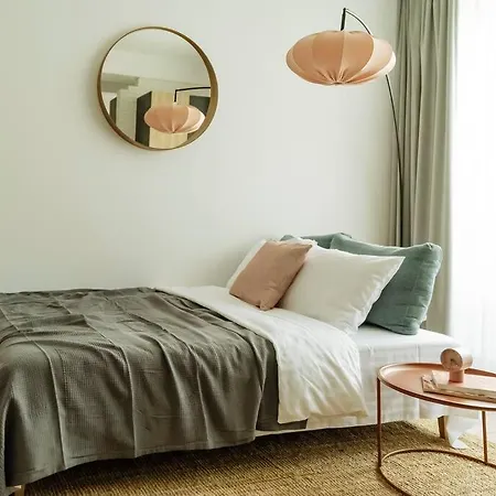 5 - New Building & Parking Bucureşti