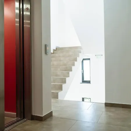 Apartament 5 - New Building & Parking Bucureşti