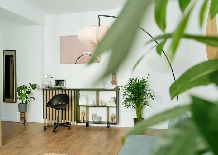 5 - New Building & Parking * Bukarest